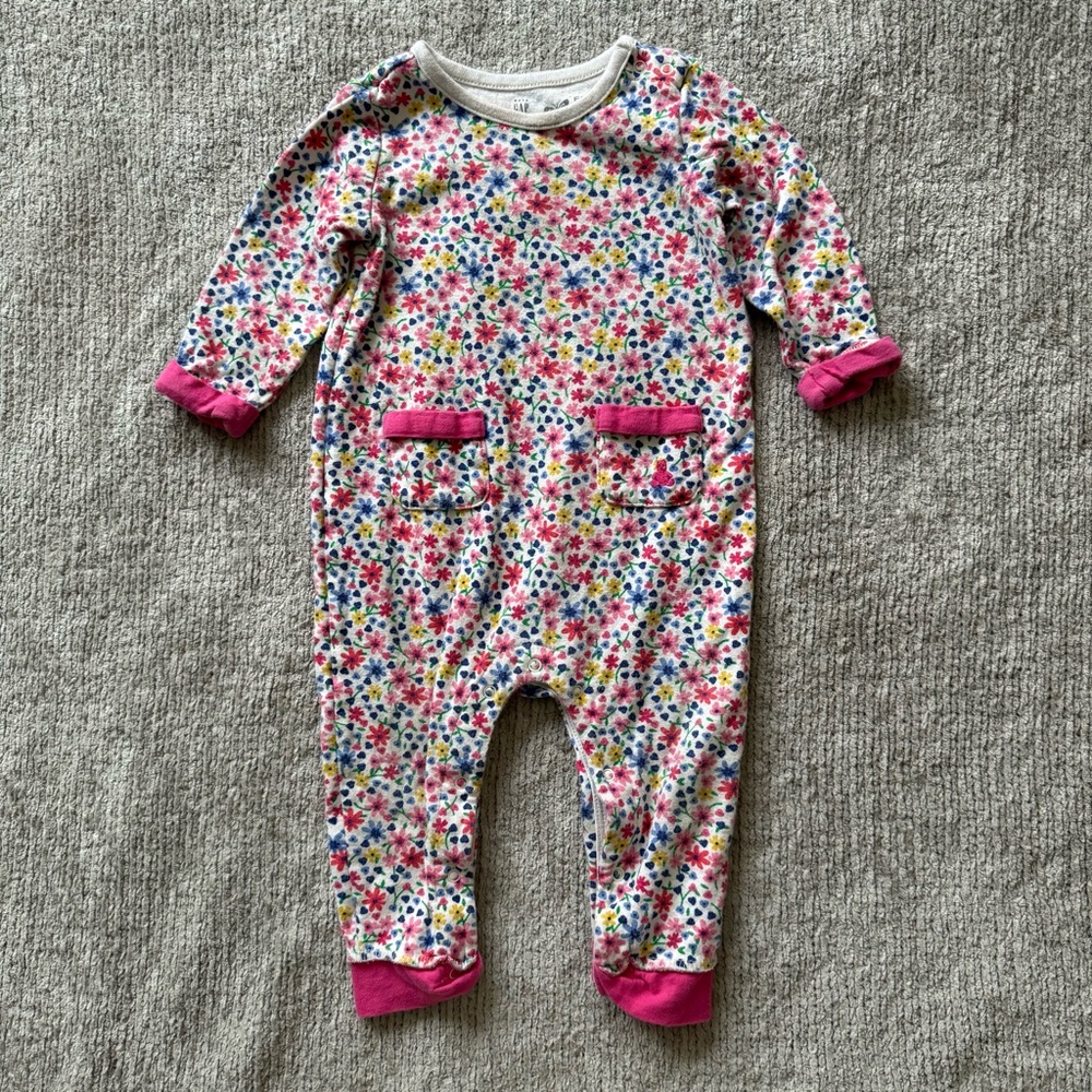Baby Gap Floral Romper 6-12 Months Pink Trimβ One Piece Outfit